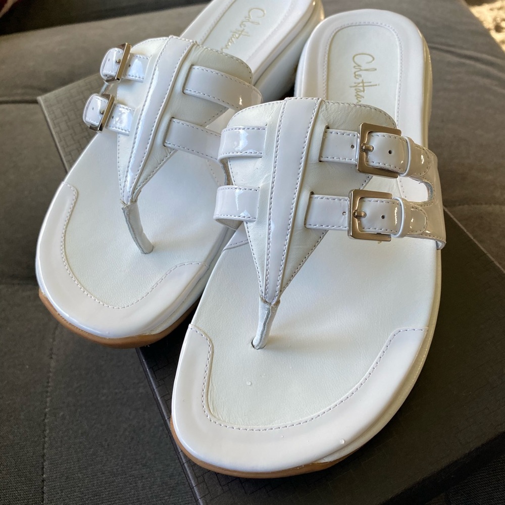 Cole Haan 7.5  white.  New.
